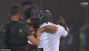Mohammed Salah poses for a selfie a Nigeria coach