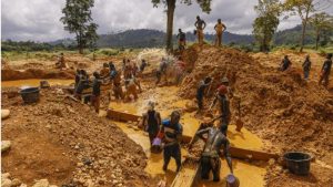illegal miners at work
